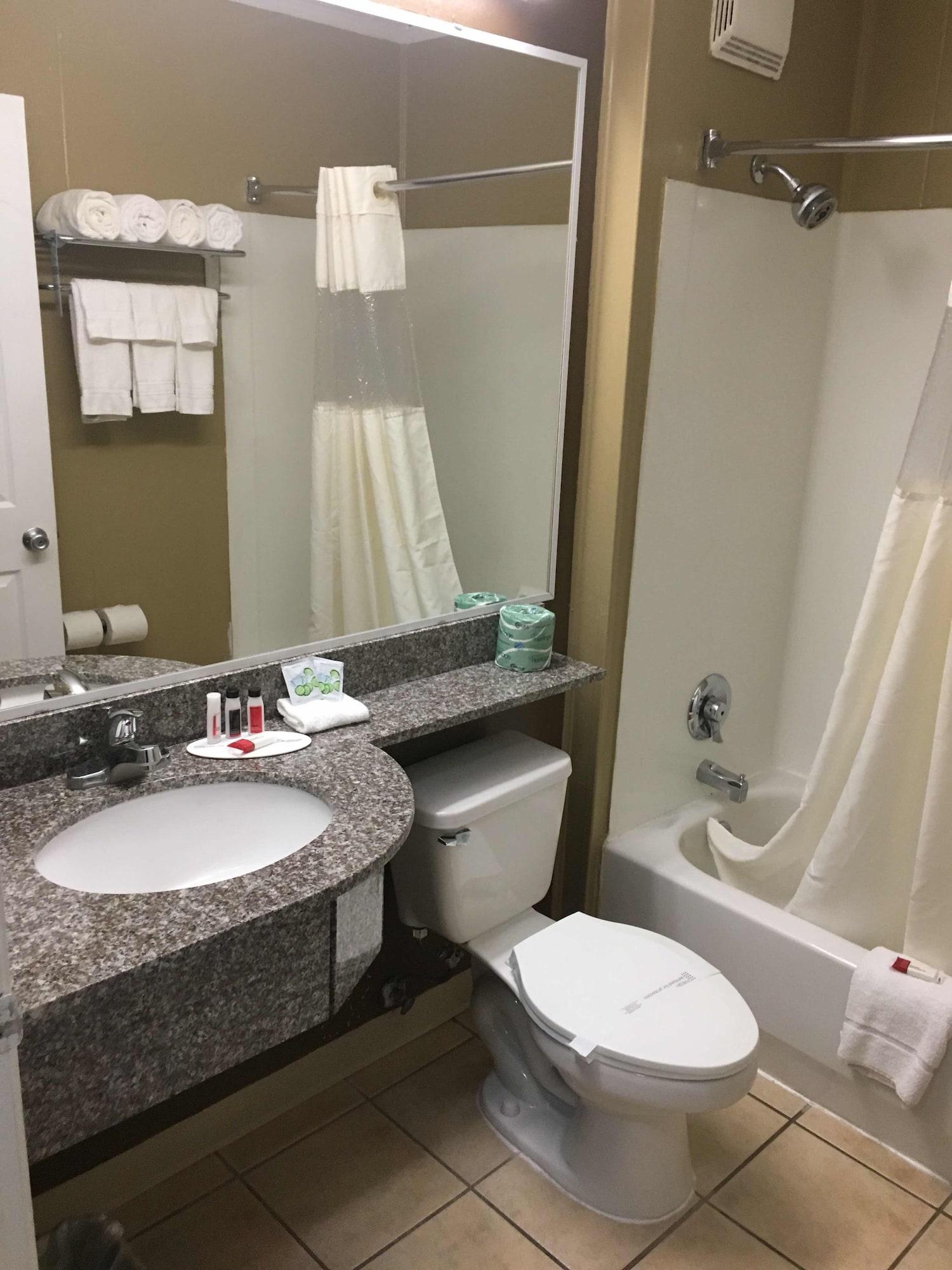 Microtel Inn & Suites By Wyndham Columbia Fort Jackson N Exterior photo