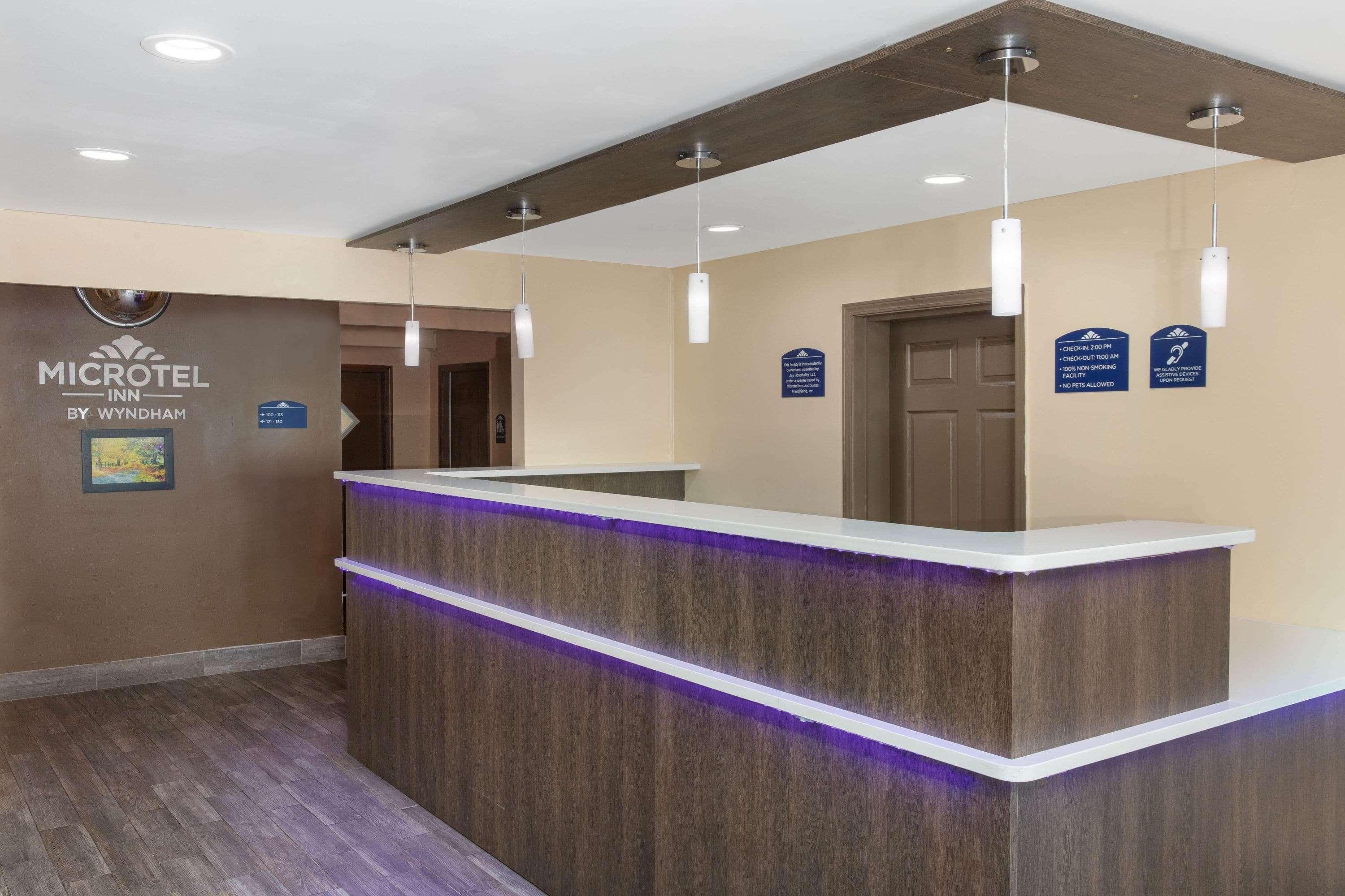 Microtel Inn & Suites By Wyndham Columbia Fort Jackson N Exterior photo
